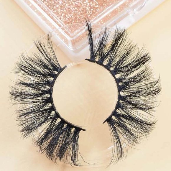 Extra Long Lashes (3 Pair) - Picture 3 of 5